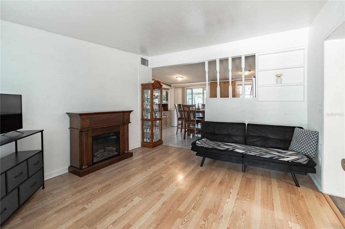 6913 CLIFTON STREET — photo 12 of 25