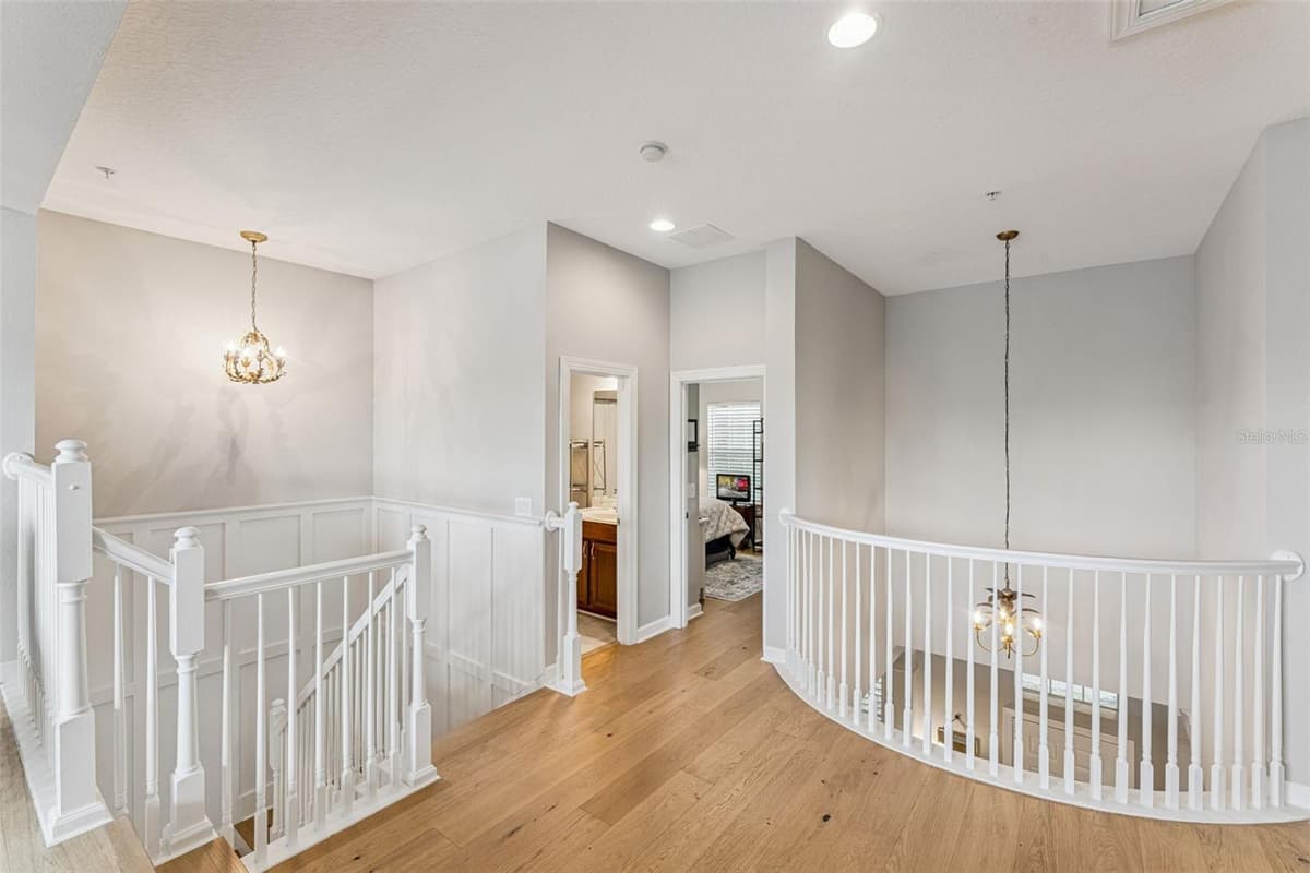 1910 ROBIN ROAD — photo 28 of 61