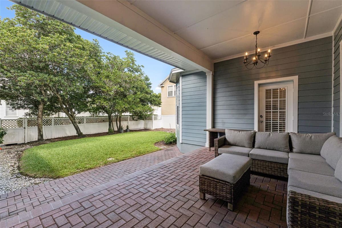 1910 ROBIN ROAD — photo 49 of 61