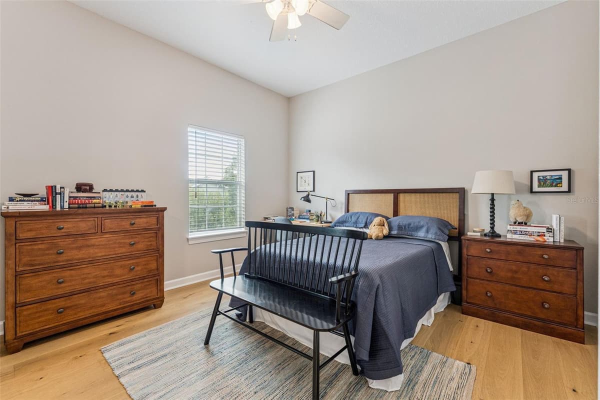 1910 ROBIN ROAD — photo 42 of 61