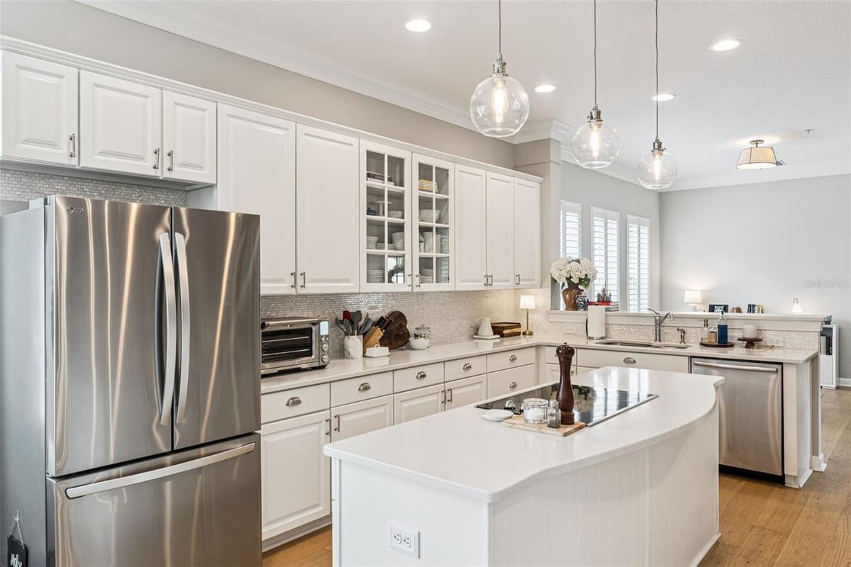 1910 ROBIN ROAD — photo 18 of 61