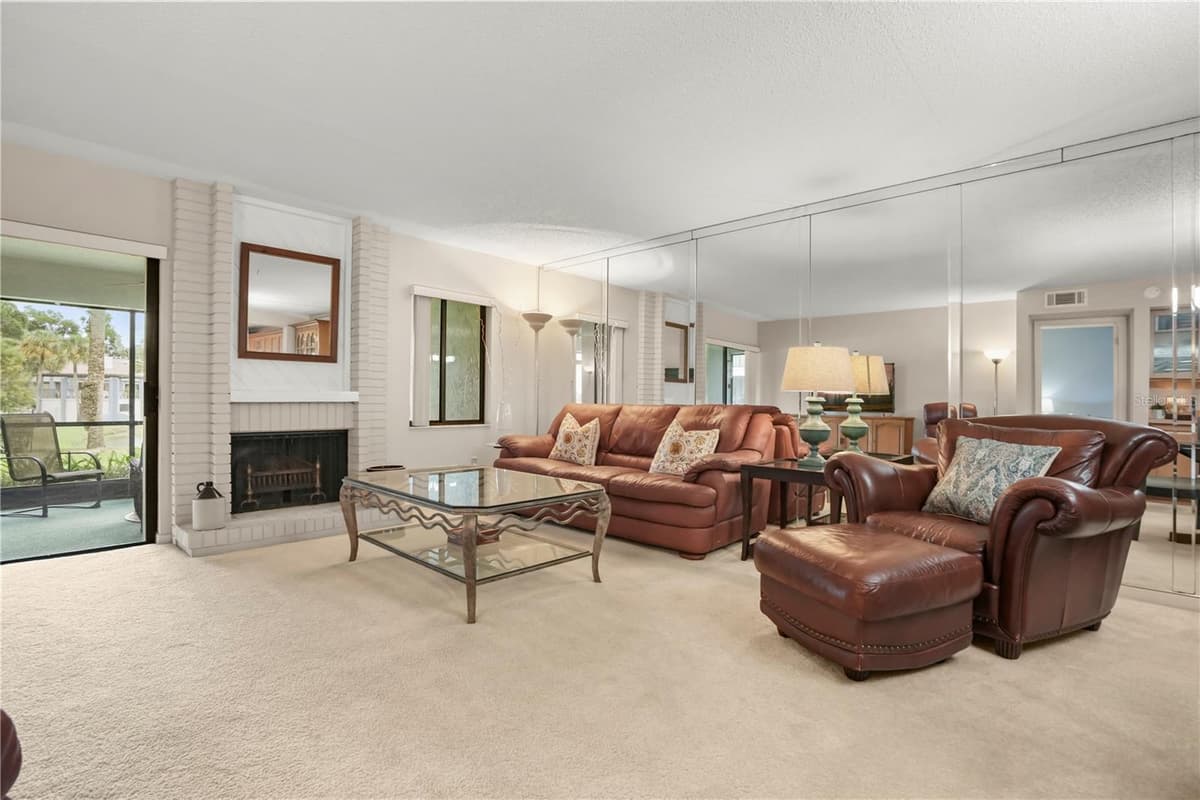 5 ESCONDIDO CIRCLE — photo 6 of 45