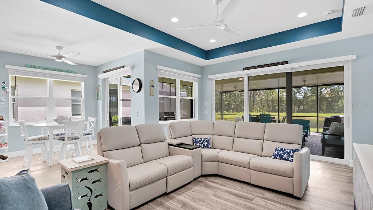 761 MARGARITAVILLE AVENUE — photo 26 of 45