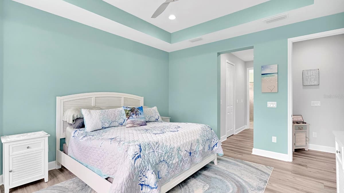 761 MARGARITAVILLE AVENUE — photo 30 of 45