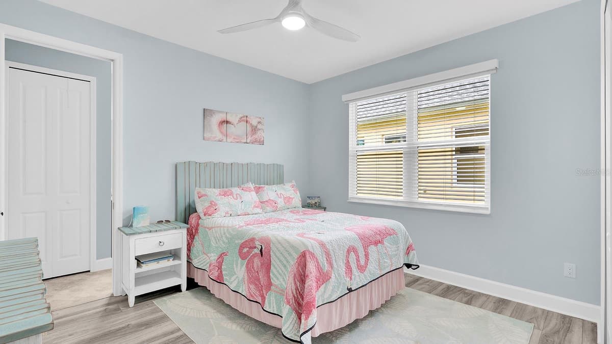 761 MARGARITAVILLE AVENUE — photo 12 of 45