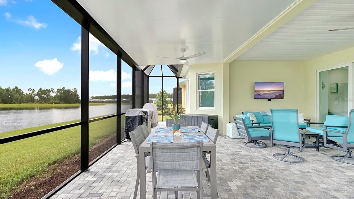 761 MARGARITAVILLE AVENUE — photo 38 of 45