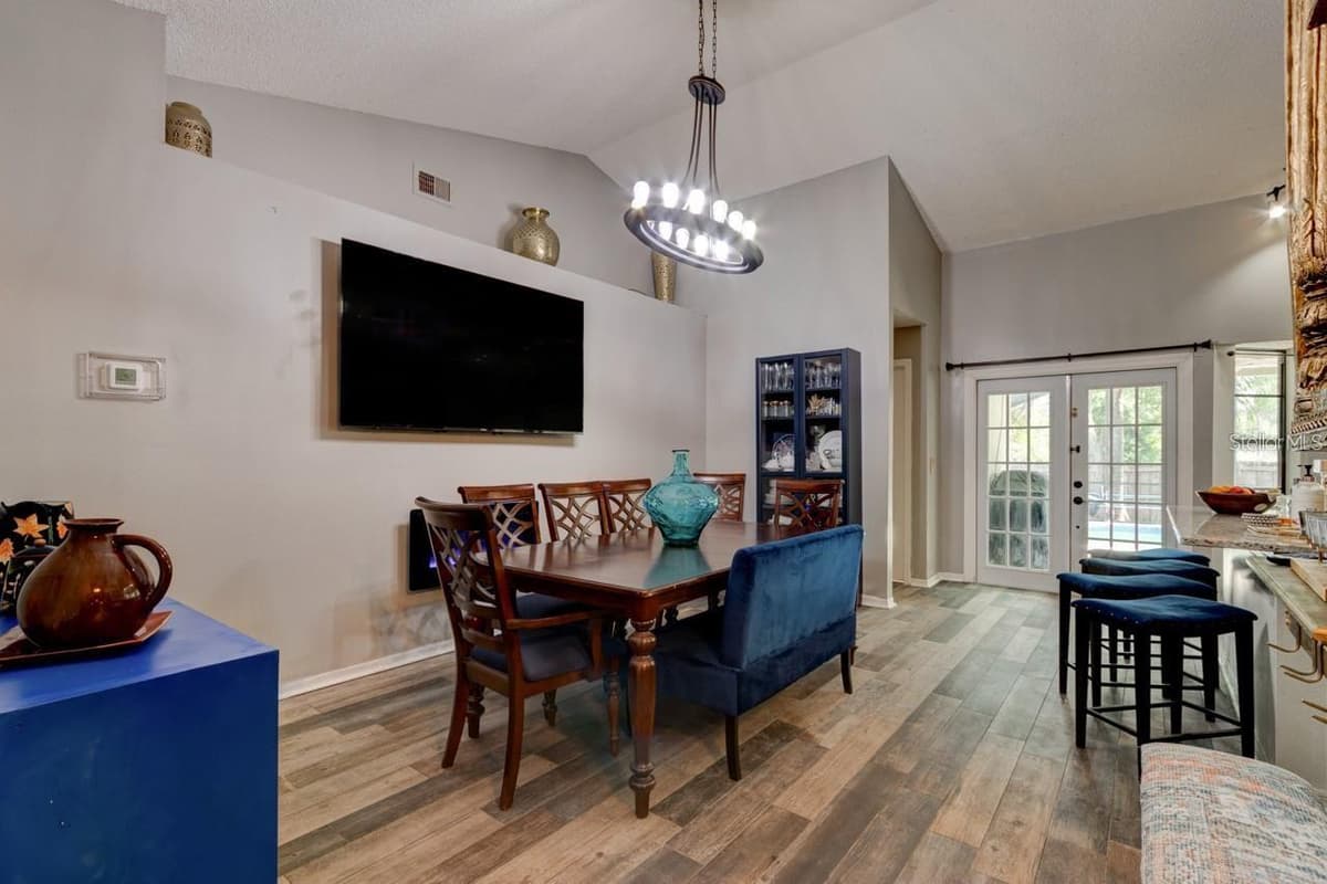 3237 NEWMARK DRIVE — photo 5 of 22