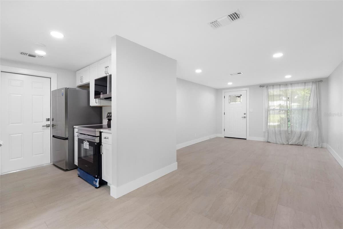 11478 92ND STREET — photo 11 of 31