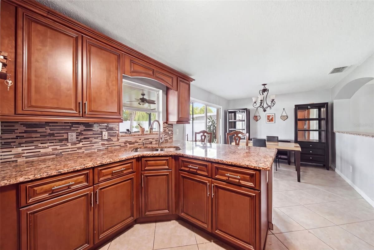2448 PARSONS POND CIRCLE — photo 5 of 20