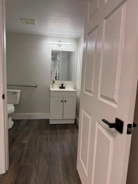 379 BROADWAY STREET — photo 5 of 10