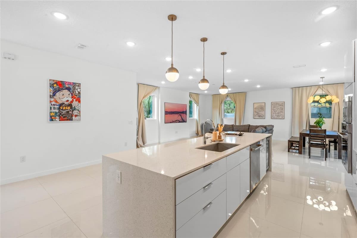 1320 ORCHID AVENUE — photo 5 of 33