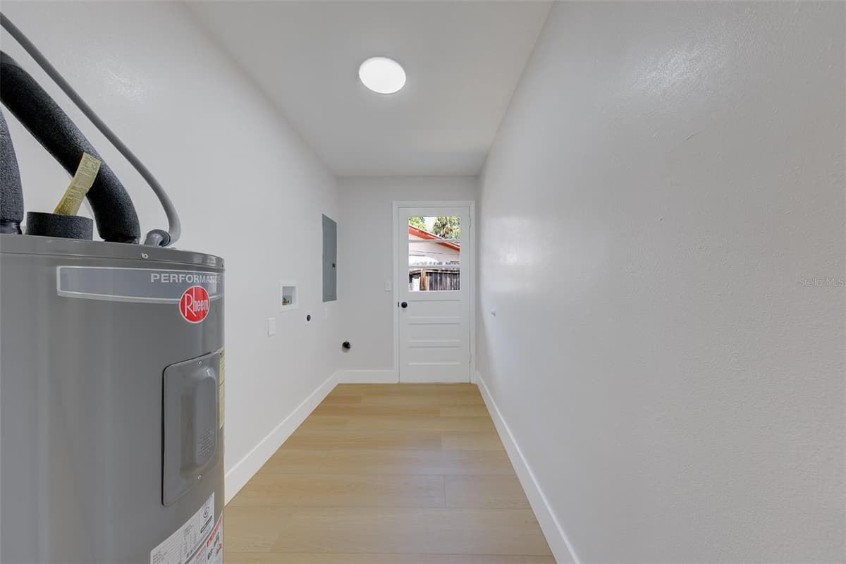 471 SIERRA CIRCLE — photo 40 of 79