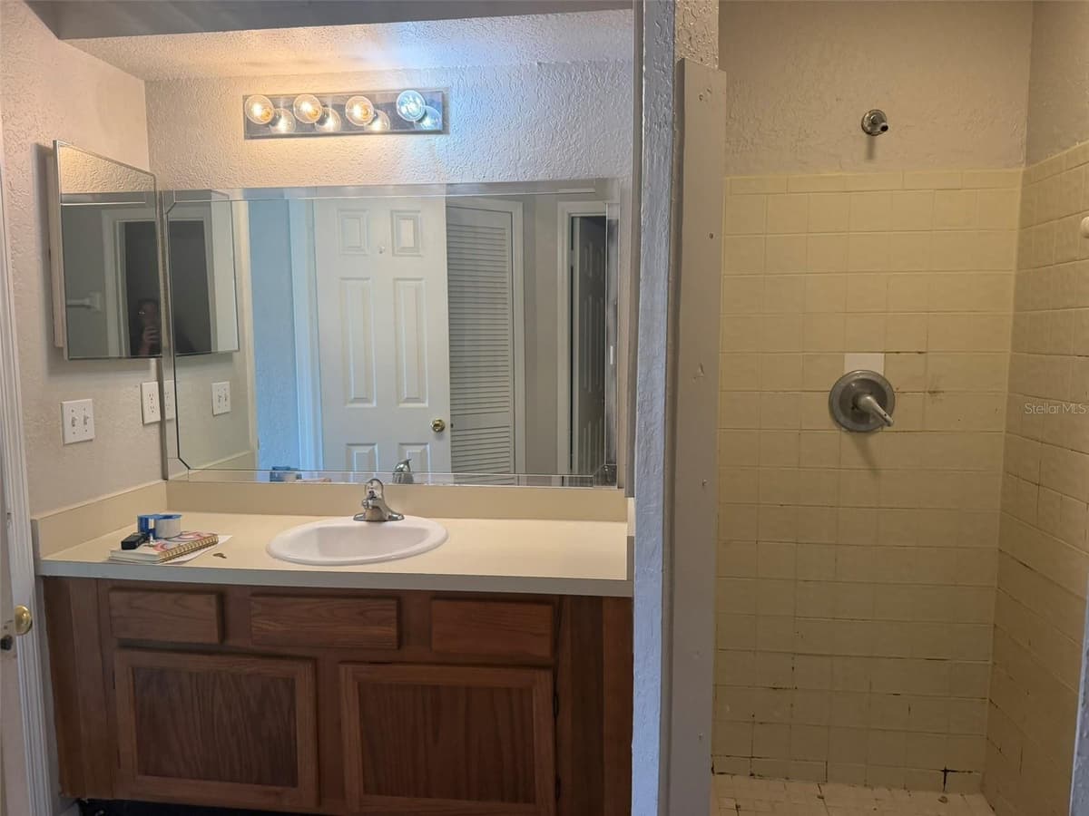 3020 ANTIQUE OAKS CIRCLE — photo 12 of 21