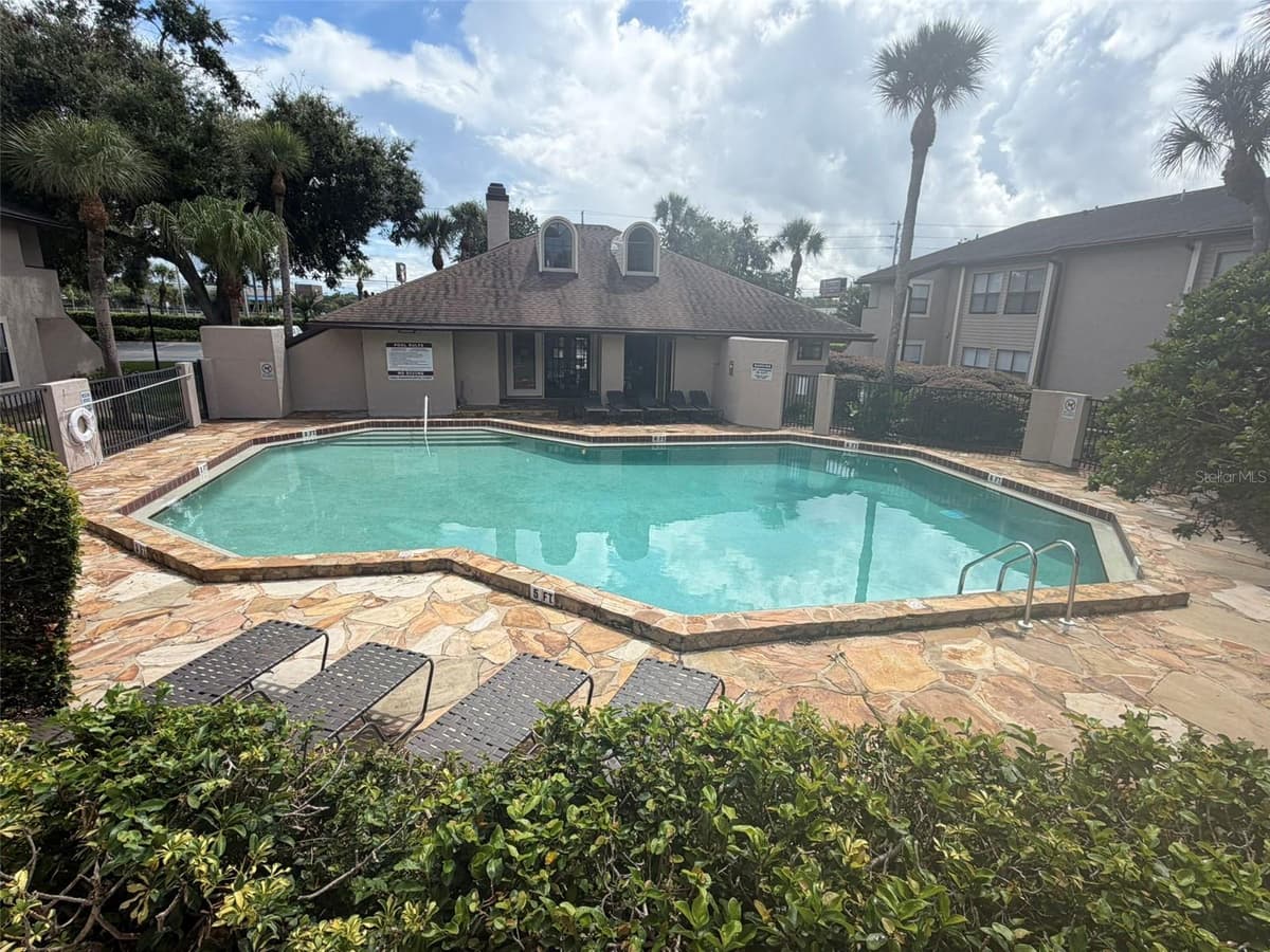 3020 ANTIQUE OAKS CIRCLE — photo 17 of 21