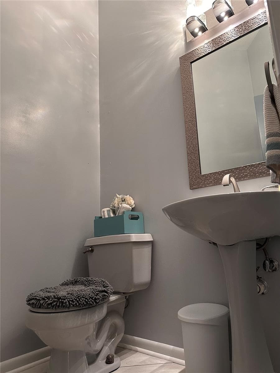 8969 44TH LANE — photo 7 of 25