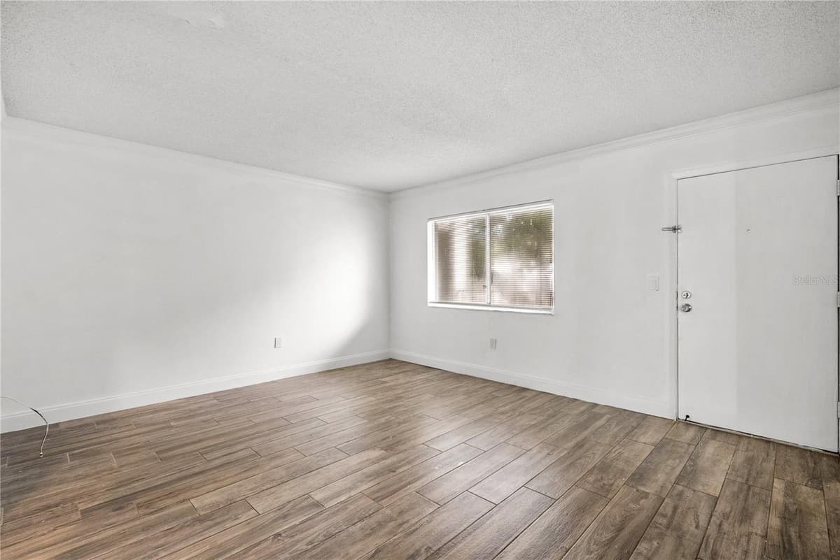 109 OYSTER BAY CIRCLE — photo 30 of 52