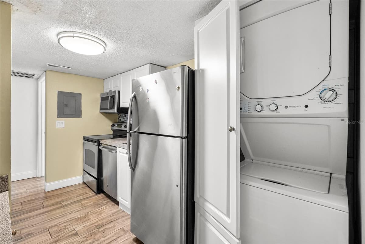 109 OYSTER BAY CIRCLE — photo 22 of 52
