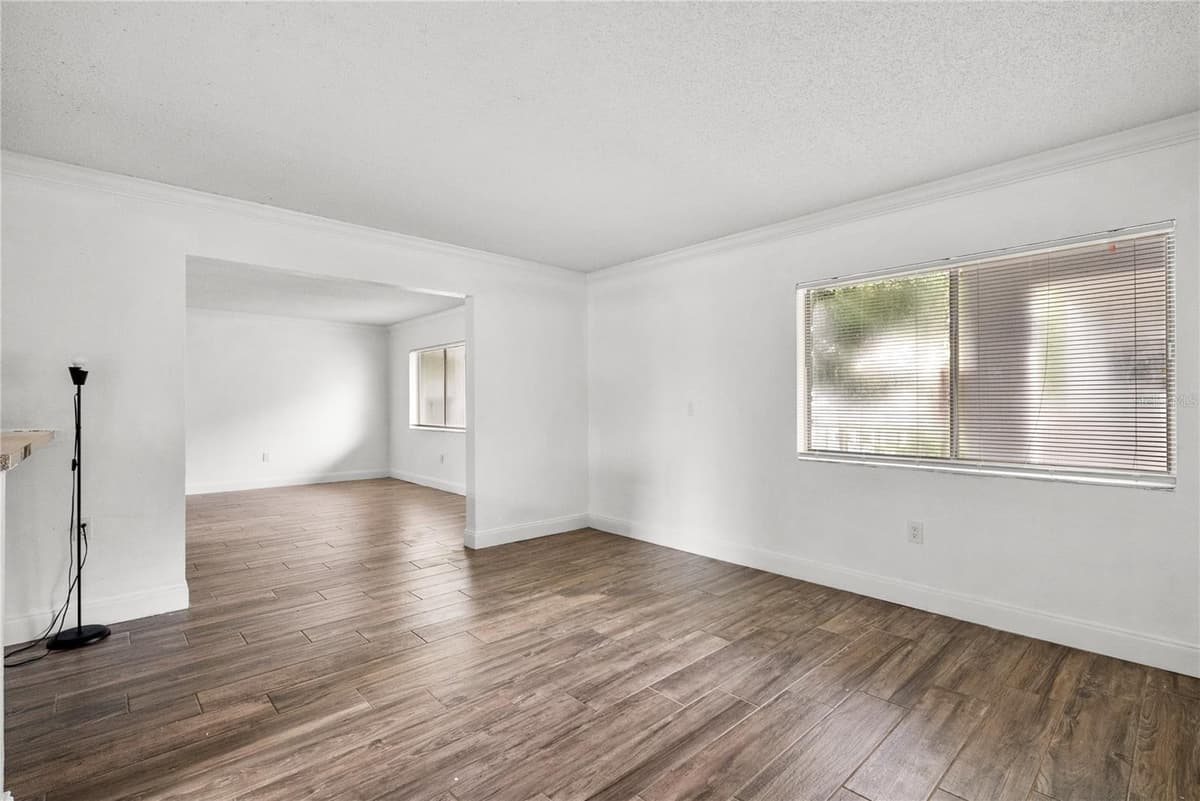 109 OYSTER BAY CIRCLE — photo 19 of 52