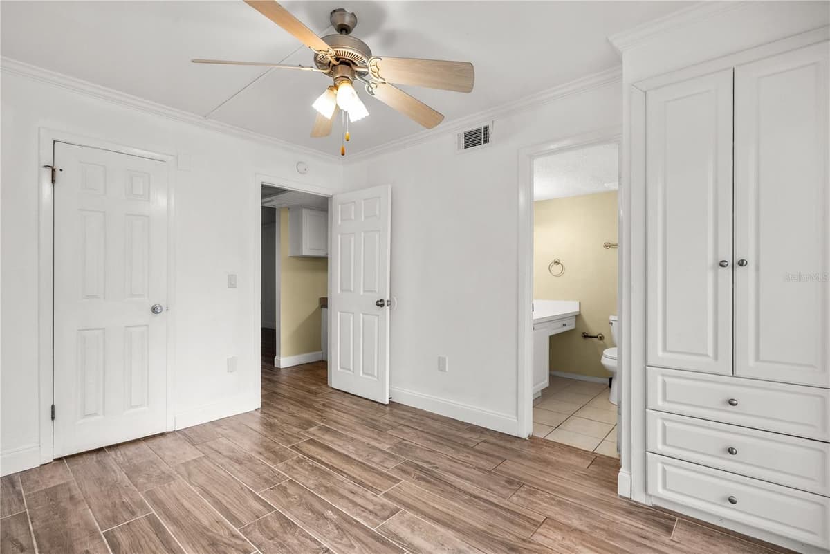109 OYSTER BAY CIRCLE — photo 34 of 52