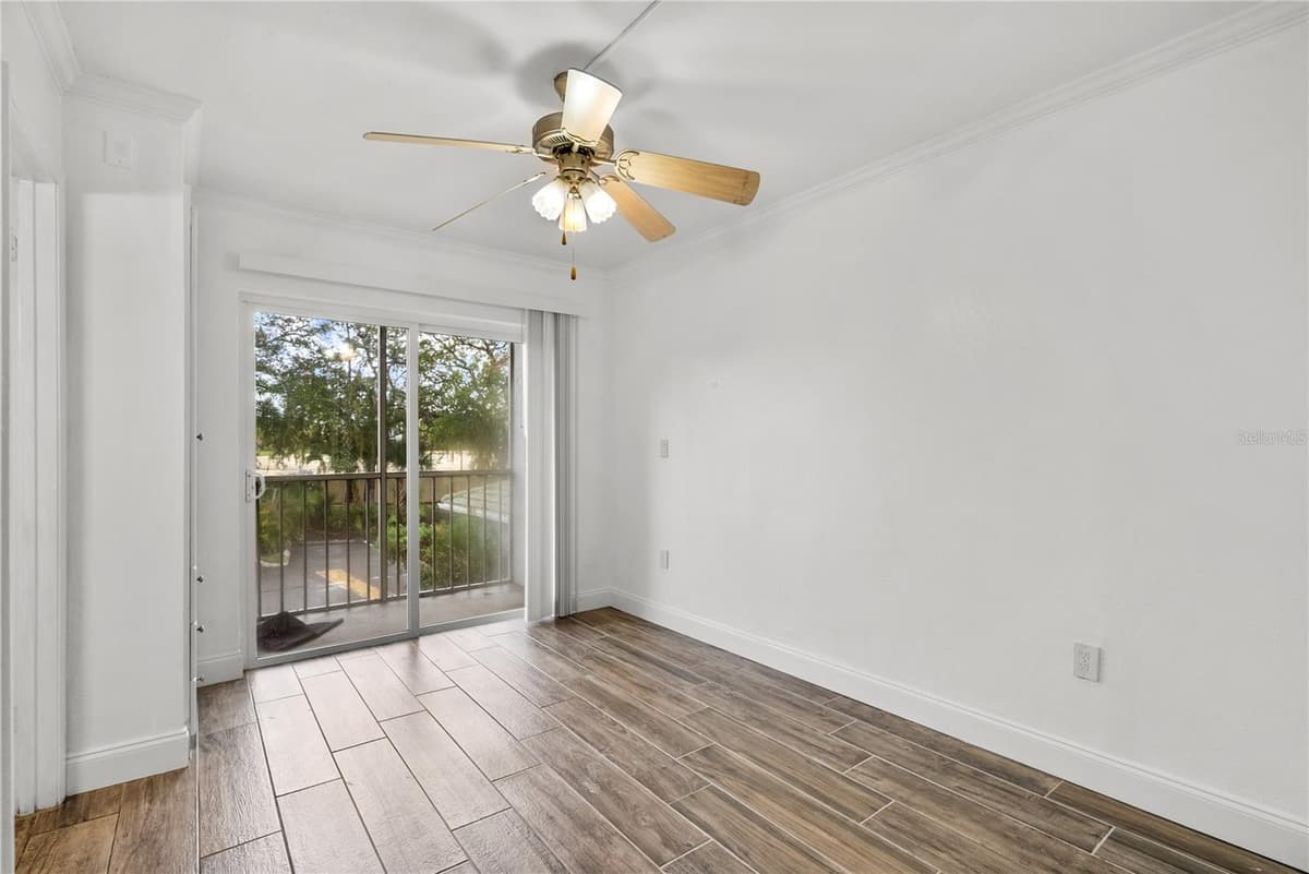 109 OYSTER BAY CIRCLE — photo 13 of 52
