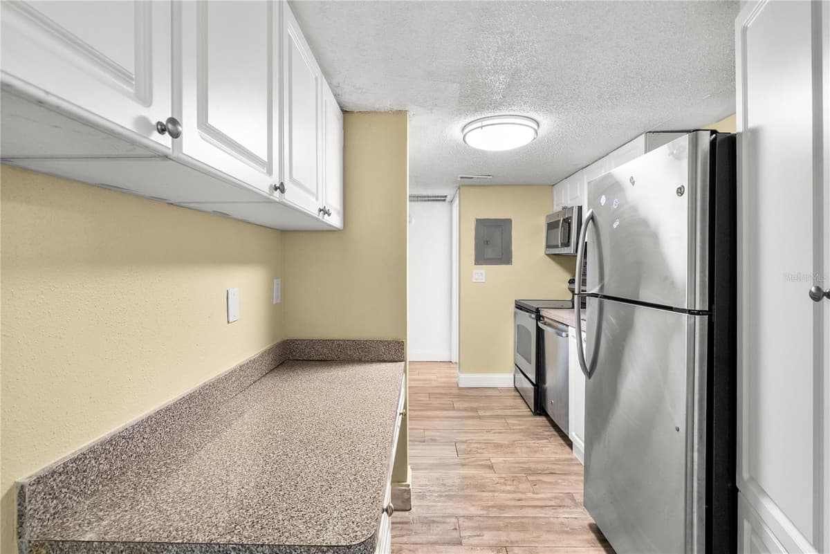 109 OYSTER BAY CIRCLE — photo 23 of 52