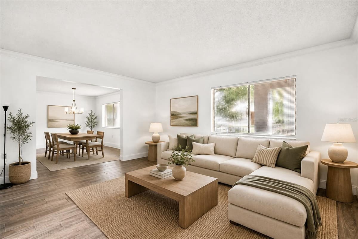 109 OYSTER BAY CIRCLE — photo 11 of 52
