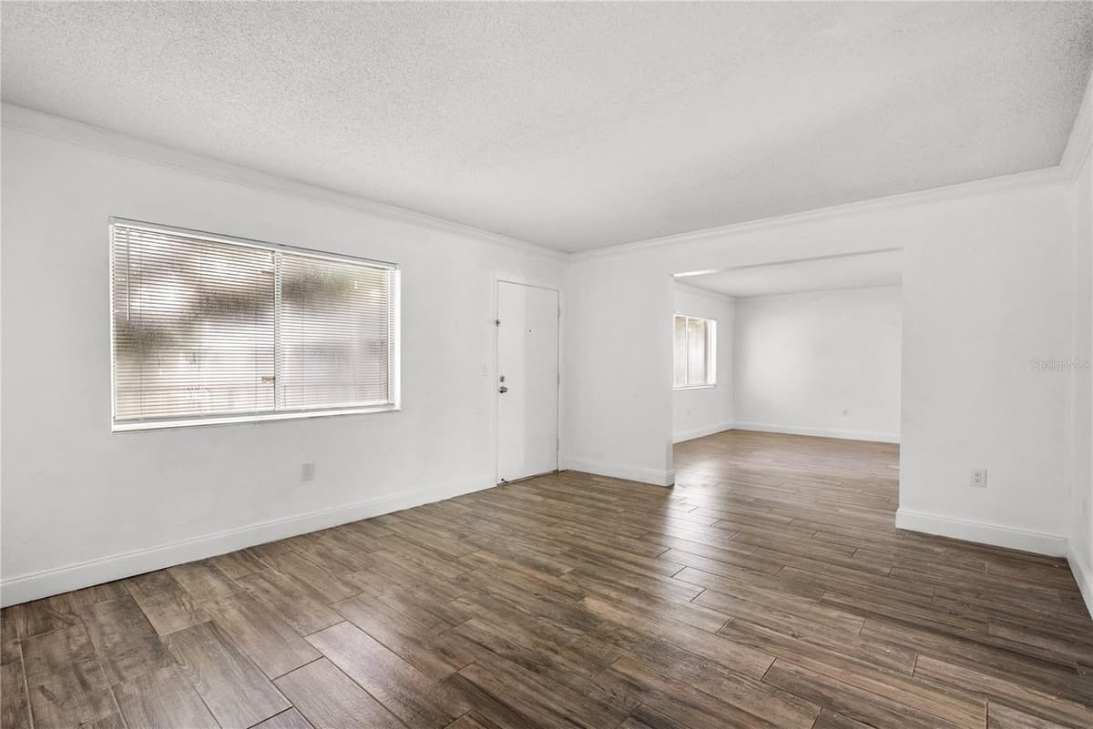 109 OYSTER BAY CIRCLE — photo 29 of 52