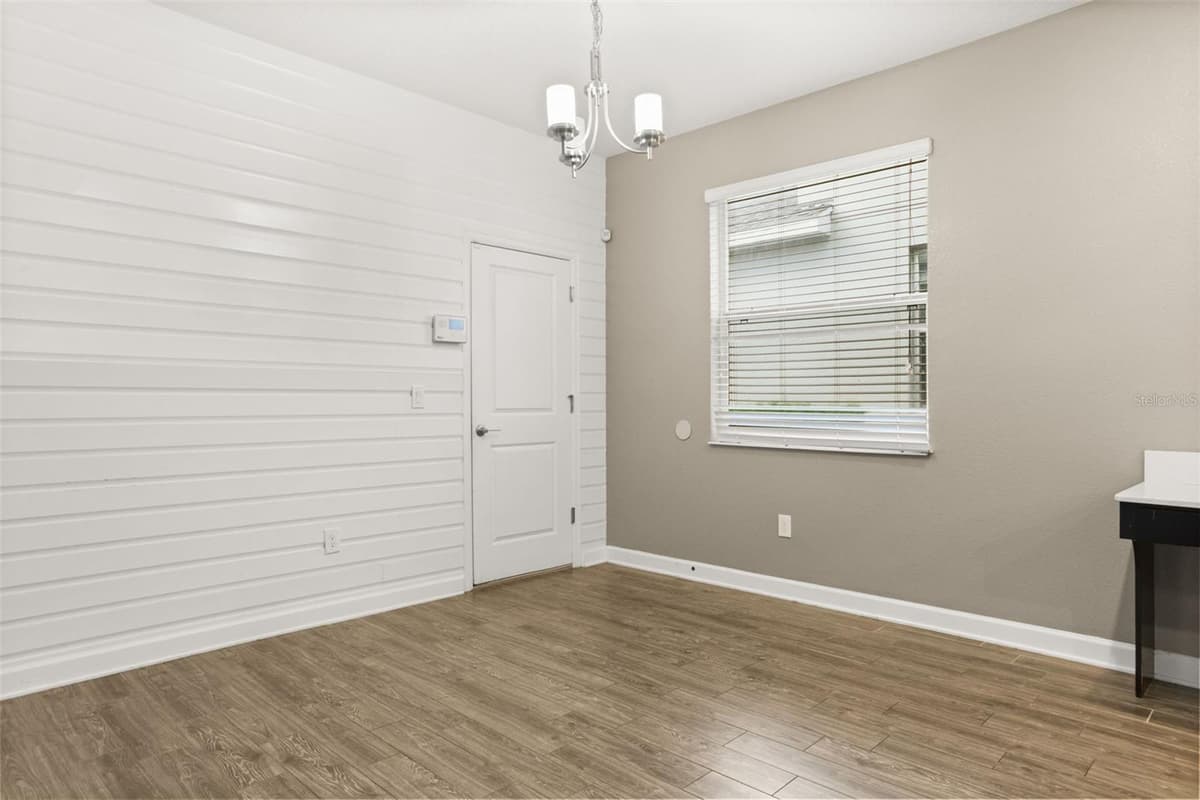 7608 SUMMERLAKE GROVES ST — photo 14 of 42