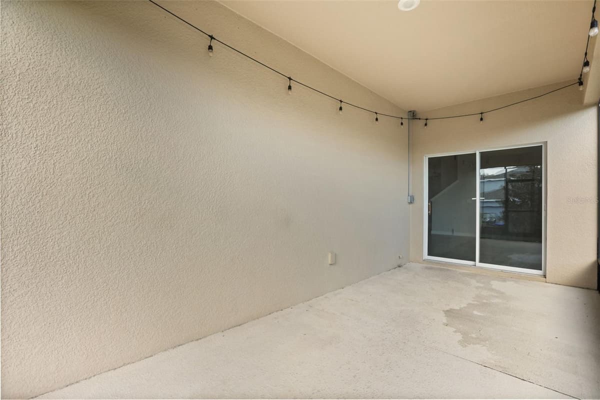 7608 SUMMERLAKE GROVES ST — photo 32 of 42