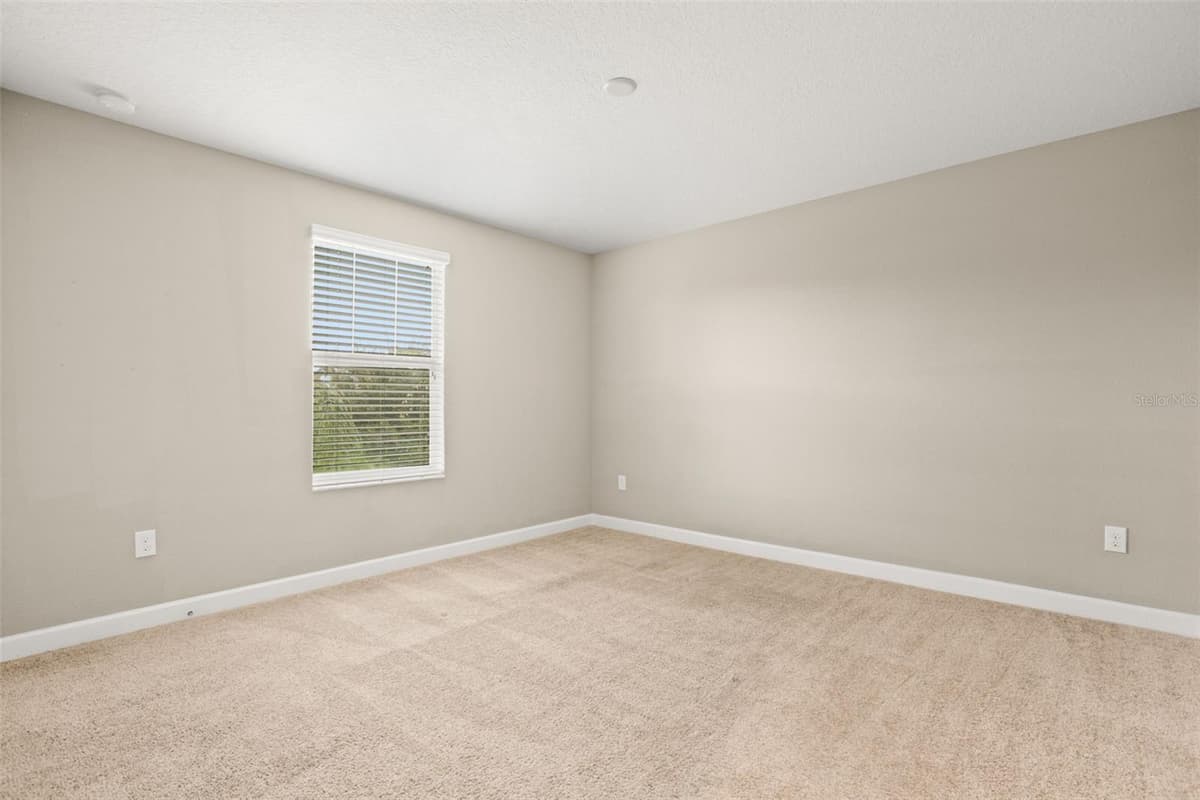 7608 SUMMERLAKE GROVES ST — photo 22 of 42