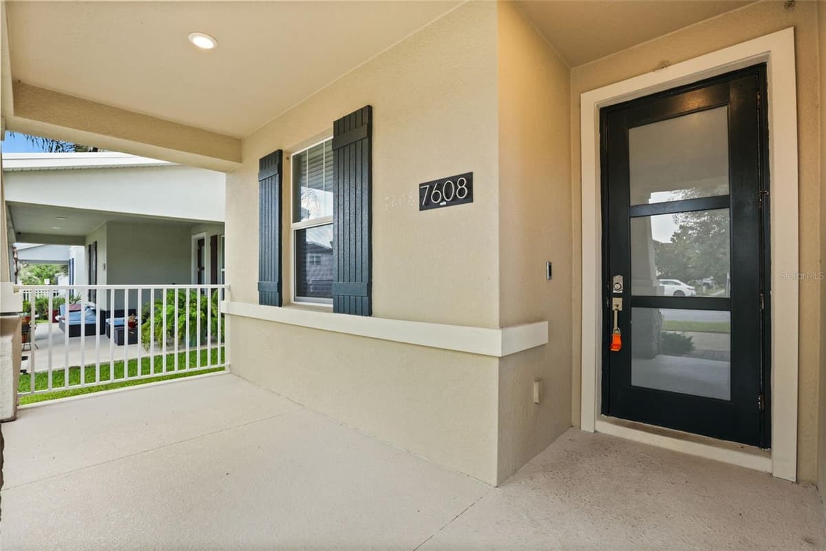 7608 SUMMERLAKE GROVES ST — photo 6 of 42