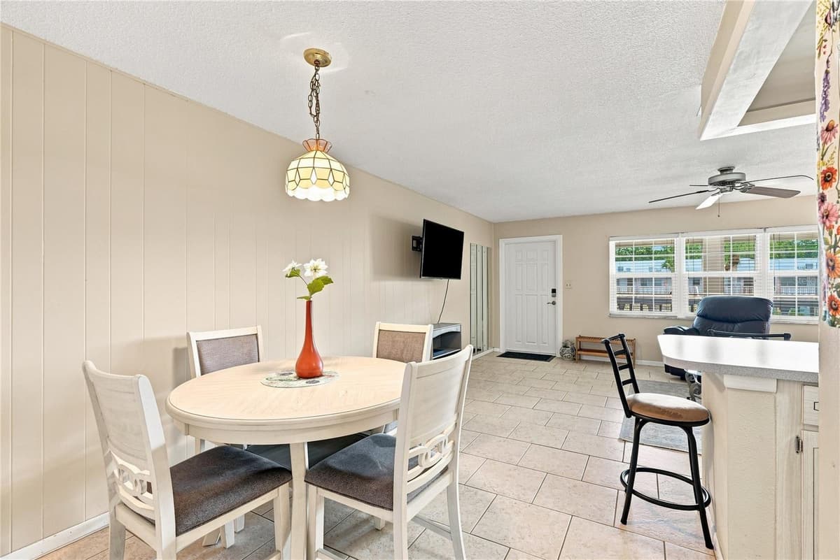 650 PINELLAS POINT DRIVE — photo 12 of 38