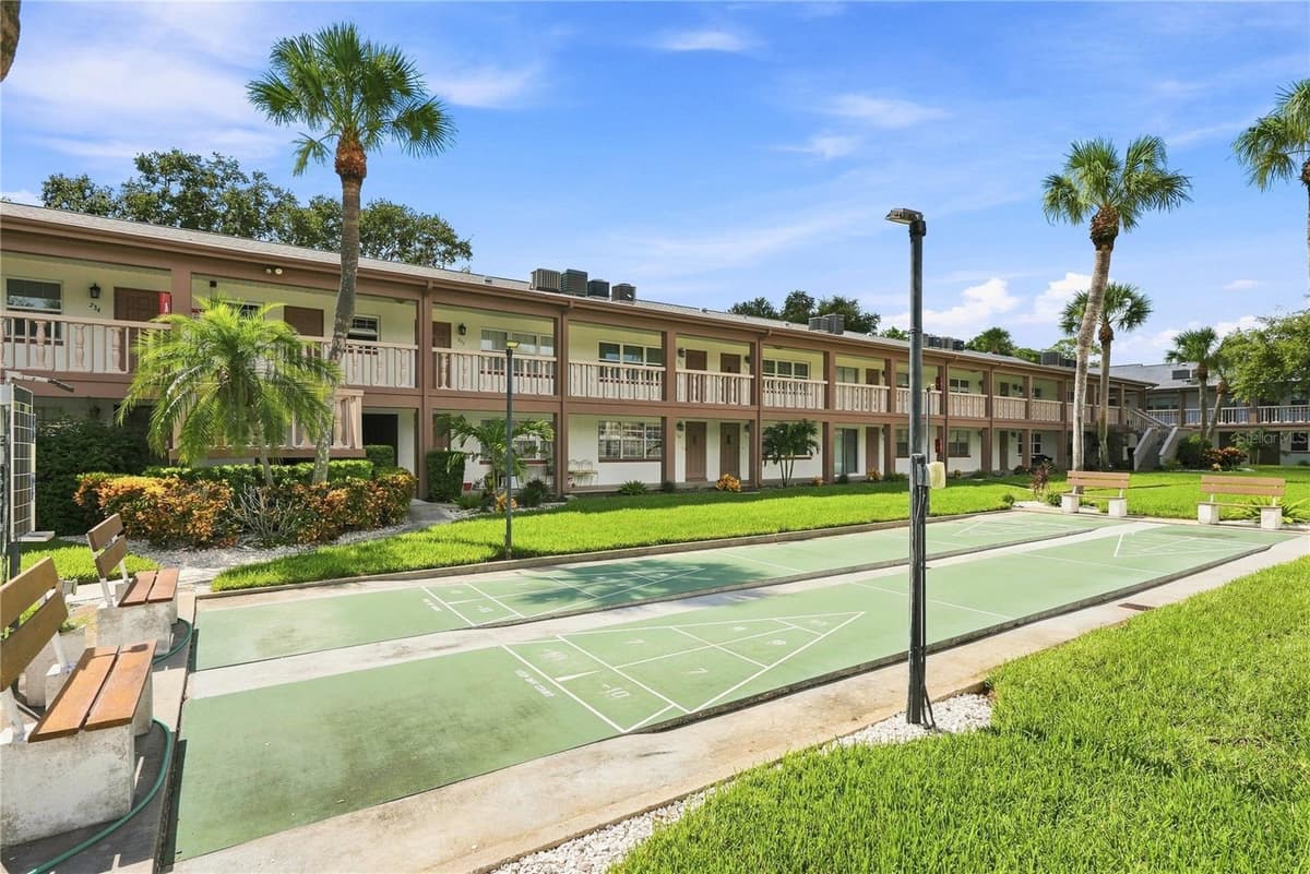 650 PINELLAS POINT DRIVE — photo 30 of 38