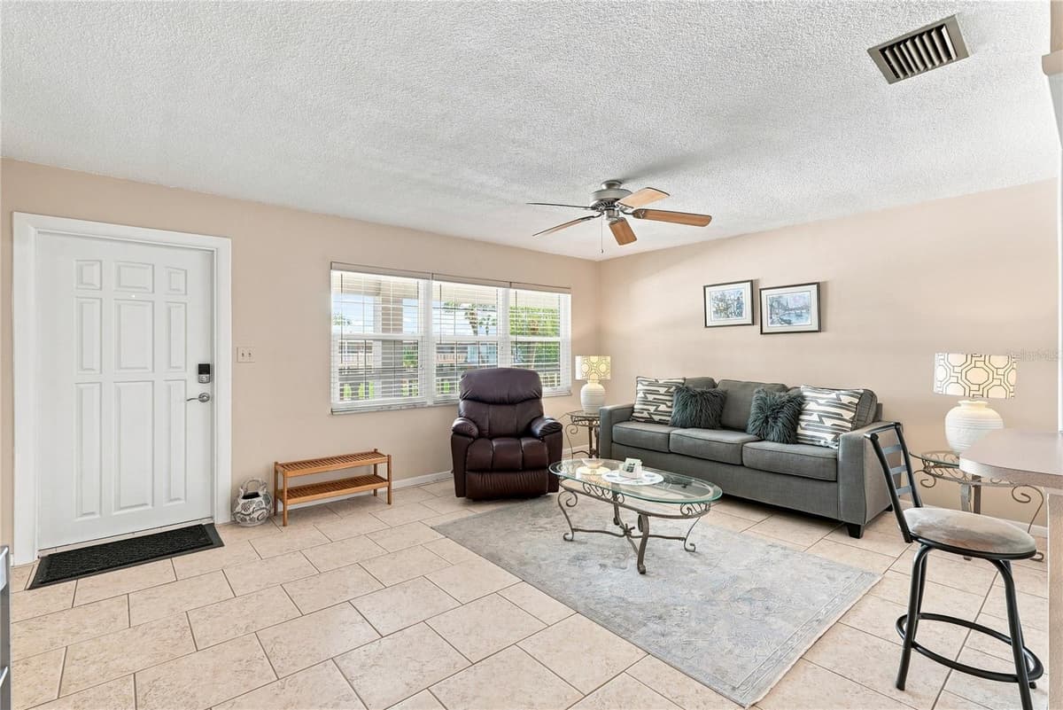 650 PINELLAS POINT DRIVE — photo 9 of 38