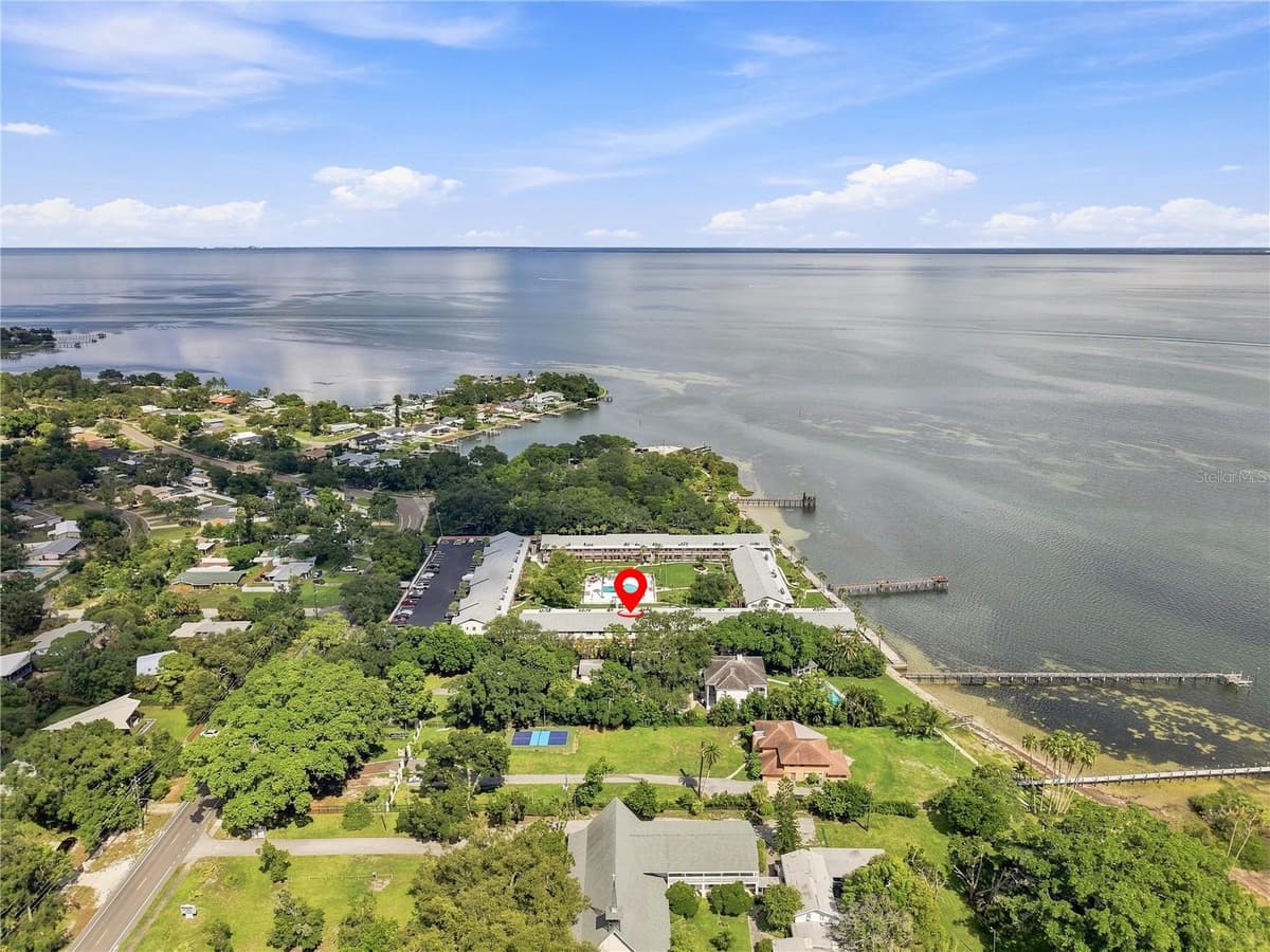 650 PINELLAS POINT DRIVE — photo 37 of 38