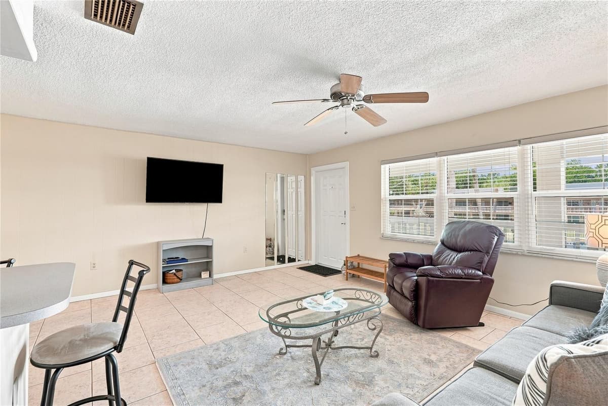 650 PINELLAS POINT DRIVE — photo 8 of 38