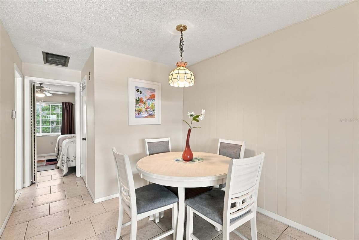 650 PINELLAS POINT DRIVE — photo 10 of 38