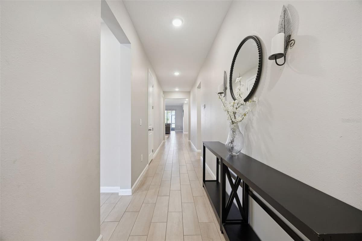 10053 SPRING LAKE DRIVE — photo 3 of 33