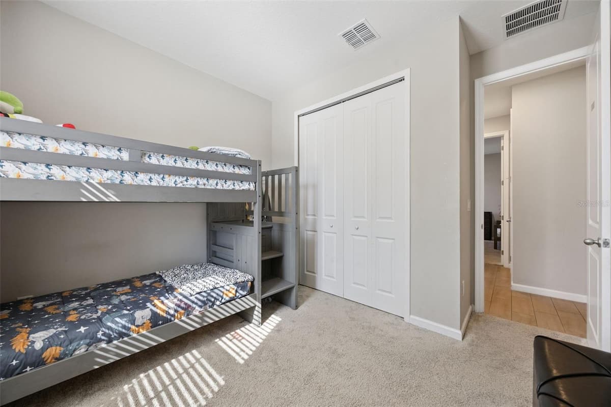 10053 SPRING LAKE DRIVE — photo 18 of 33
