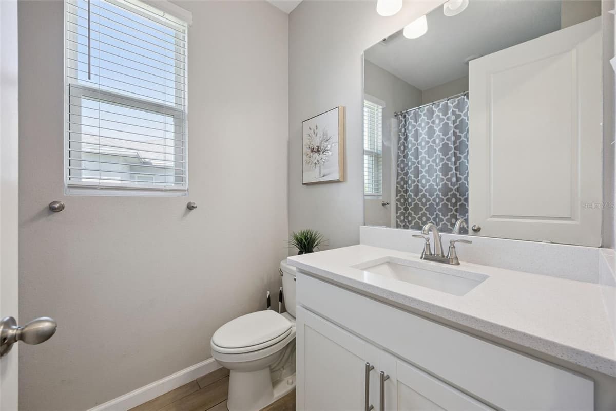 10053 SPRING LAKE DRIVE — photo 19 of 33