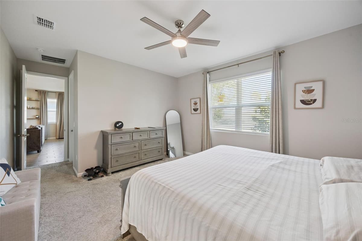 10053 SPRING LAKE DRIVE — photo 13 of 33