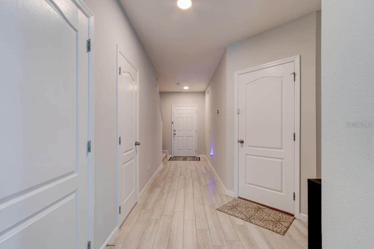 287 CAPE HONEYSUCKLE PLACE — photo 6 of 20