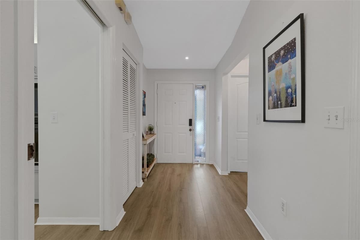 6104 NICOLE DRIVE — photo 6 of 70
