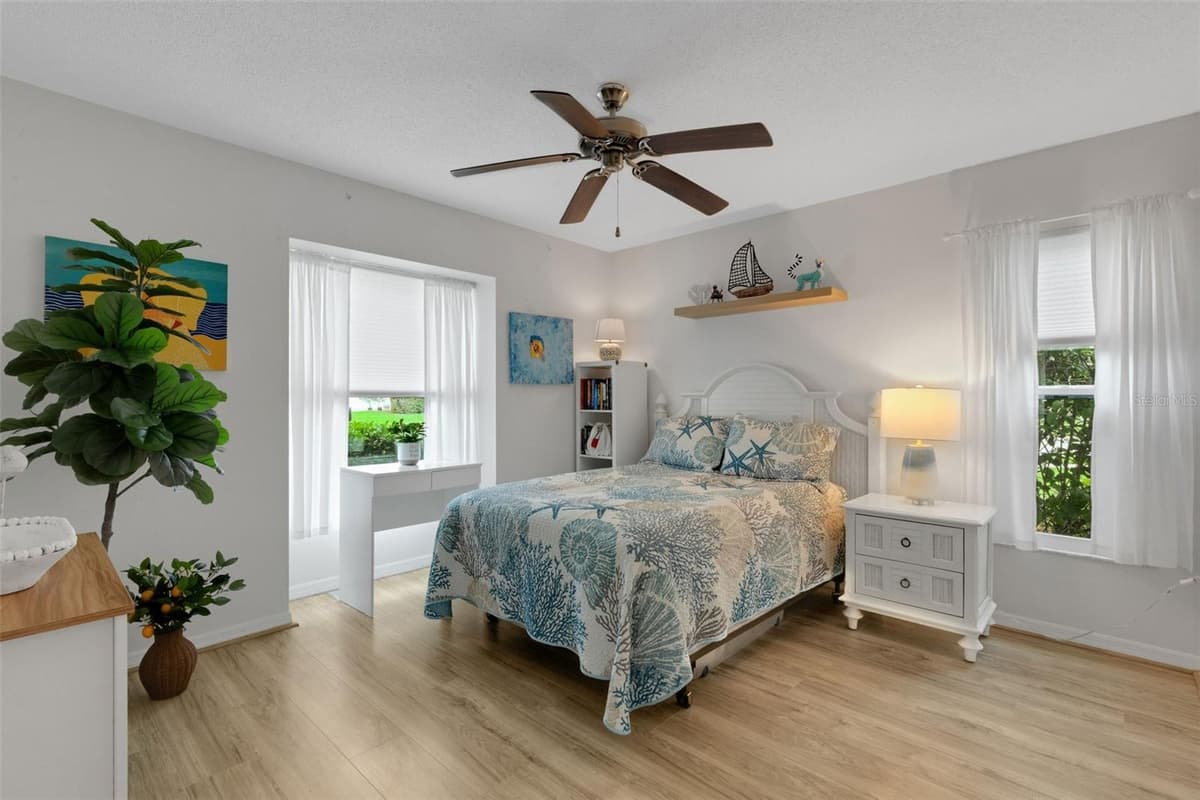 6104 NICOLE DRIVE — photo 38 of 70