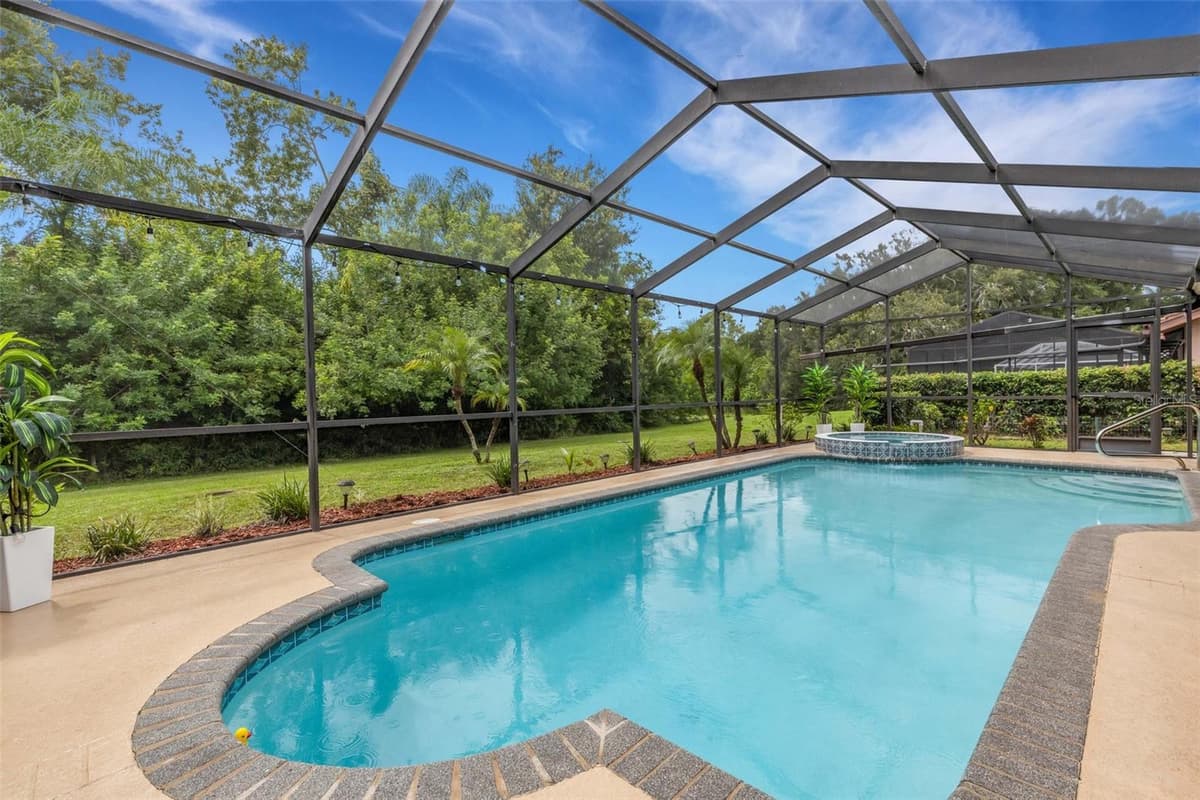6104 NICOLE DRIVE — photo 46 of 70
