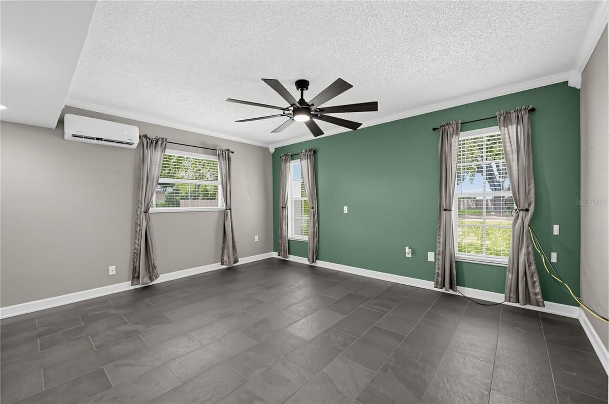 312 HORMIGAS STREET — photo 6 of 27