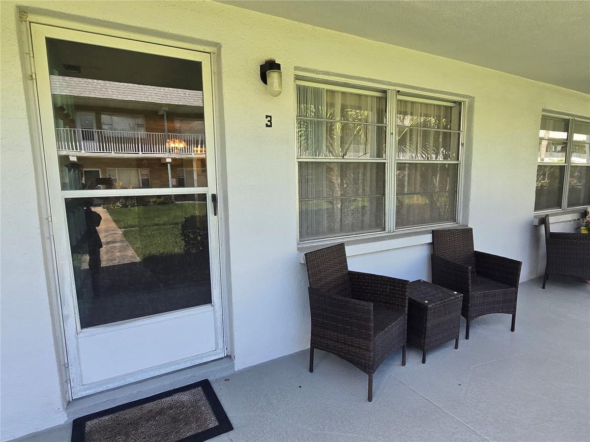 5217 81ST STREET — photo 4 of 52