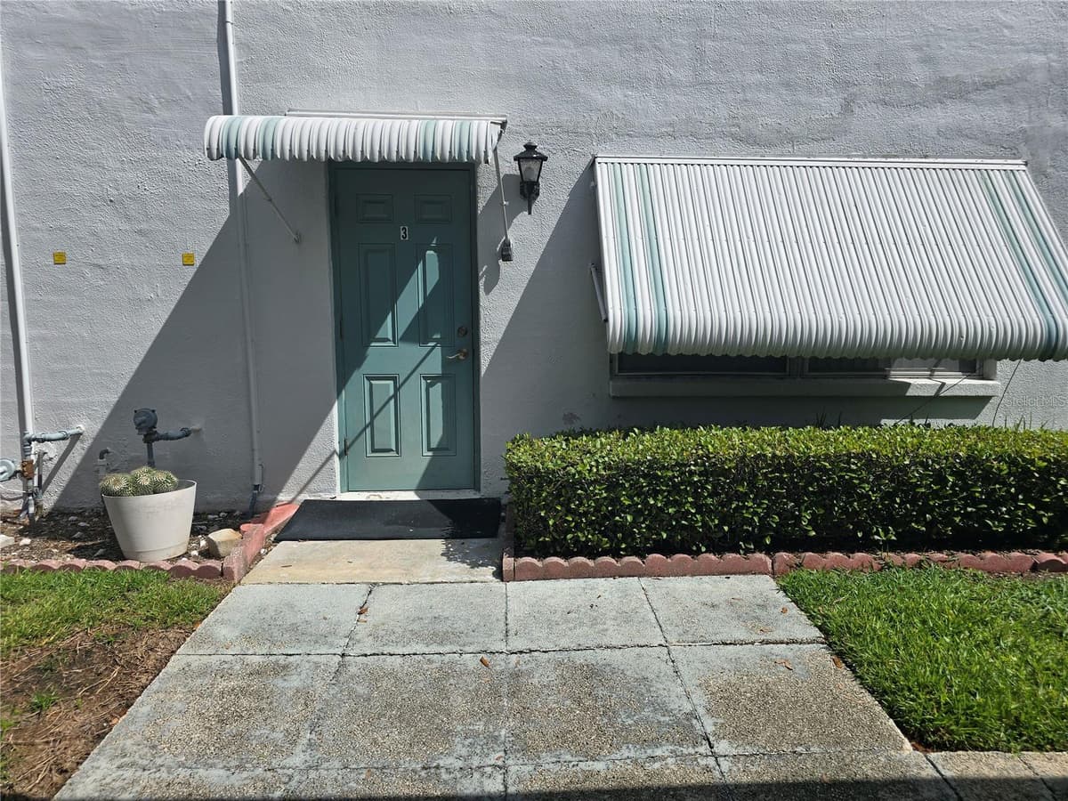 5217 81ST STREET — photo 39 of 52