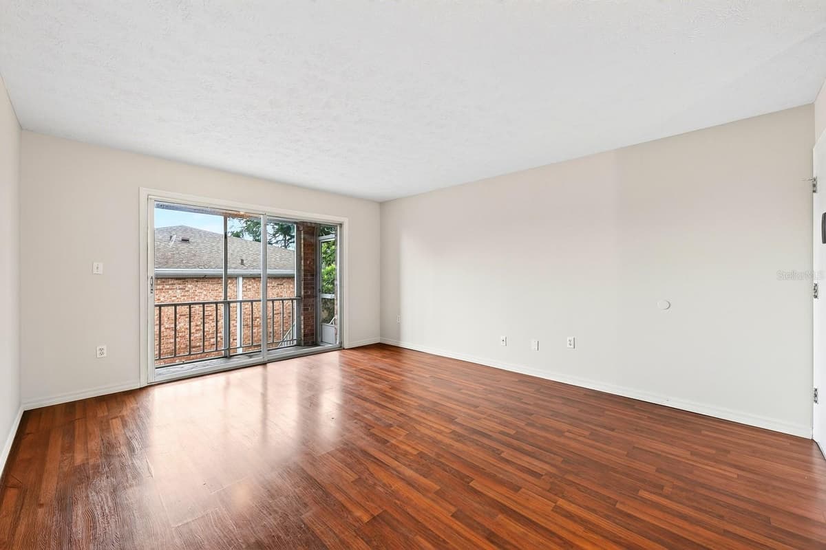 4208 LAKE UNDERHILL ROAD — photo 7 of 45