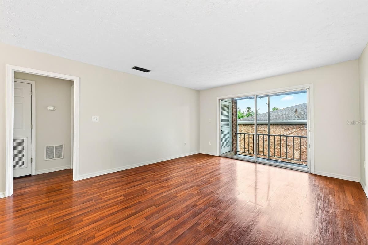4208 LAKE UNDERHILL ROAD — photo 14 of 45